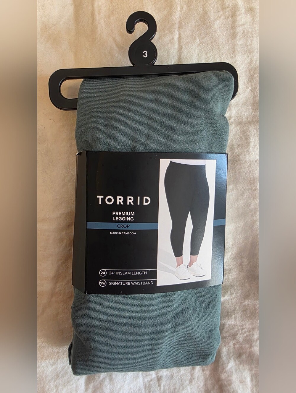 NEW Torrid Premium Cropped Leggings Size 3